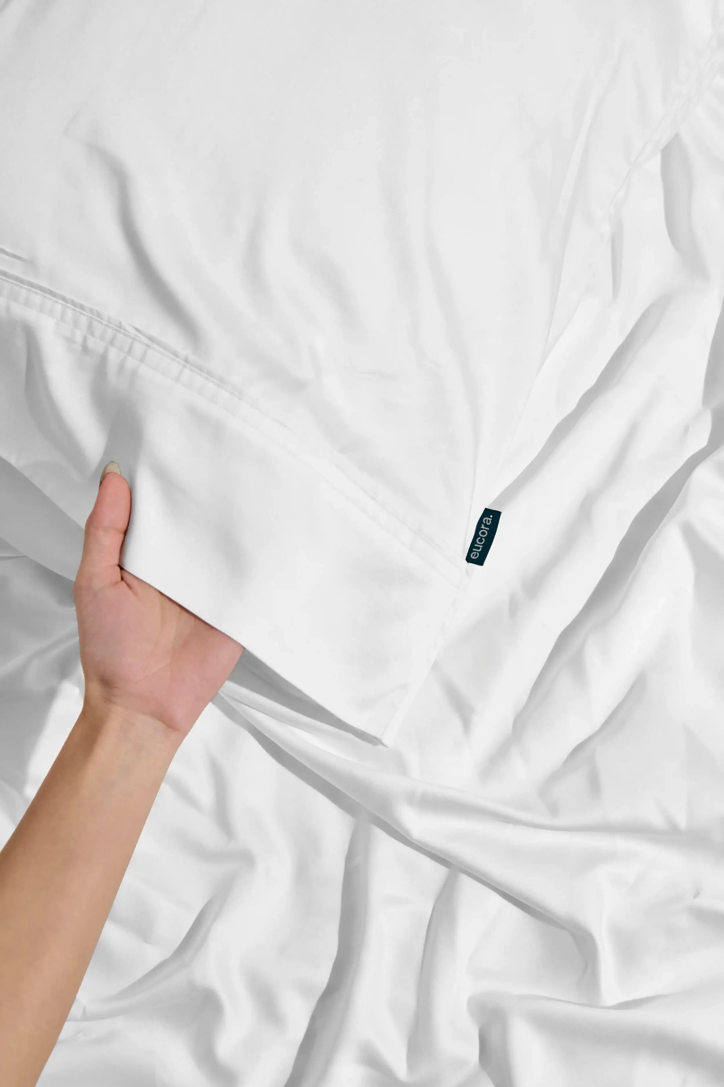 Our black bamboo sheets are more than a colour choice — they’re a statement in comfort. Infused with eucalyptus and woven from breathable bamboo, this fabric feels cool, silky, and ultra-gentle on skin.
For those who like their sleep deep, their style bold, and their bedding effortless.

Wake up in luxury. Wrapped in midnight.